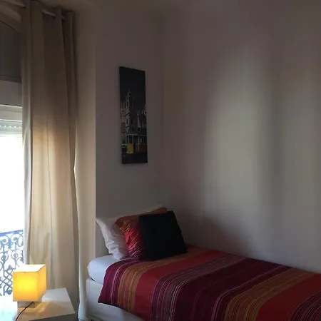 Modern Conde Barao - Sss 리스본