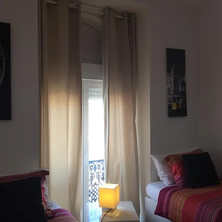 Modern Conde Barao - Sss Apartmán *