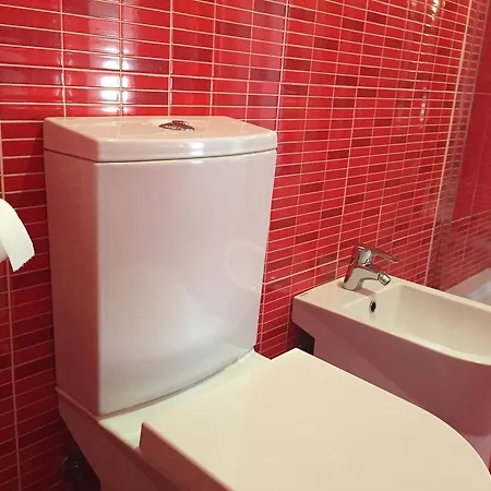 Modern Conde Barão - Sss Lisboa