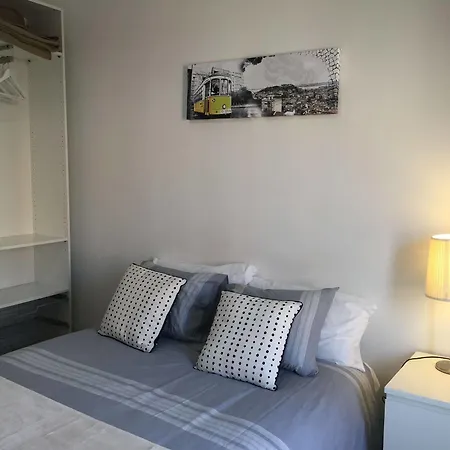 Modern Conde Barao - Sss Lisboa